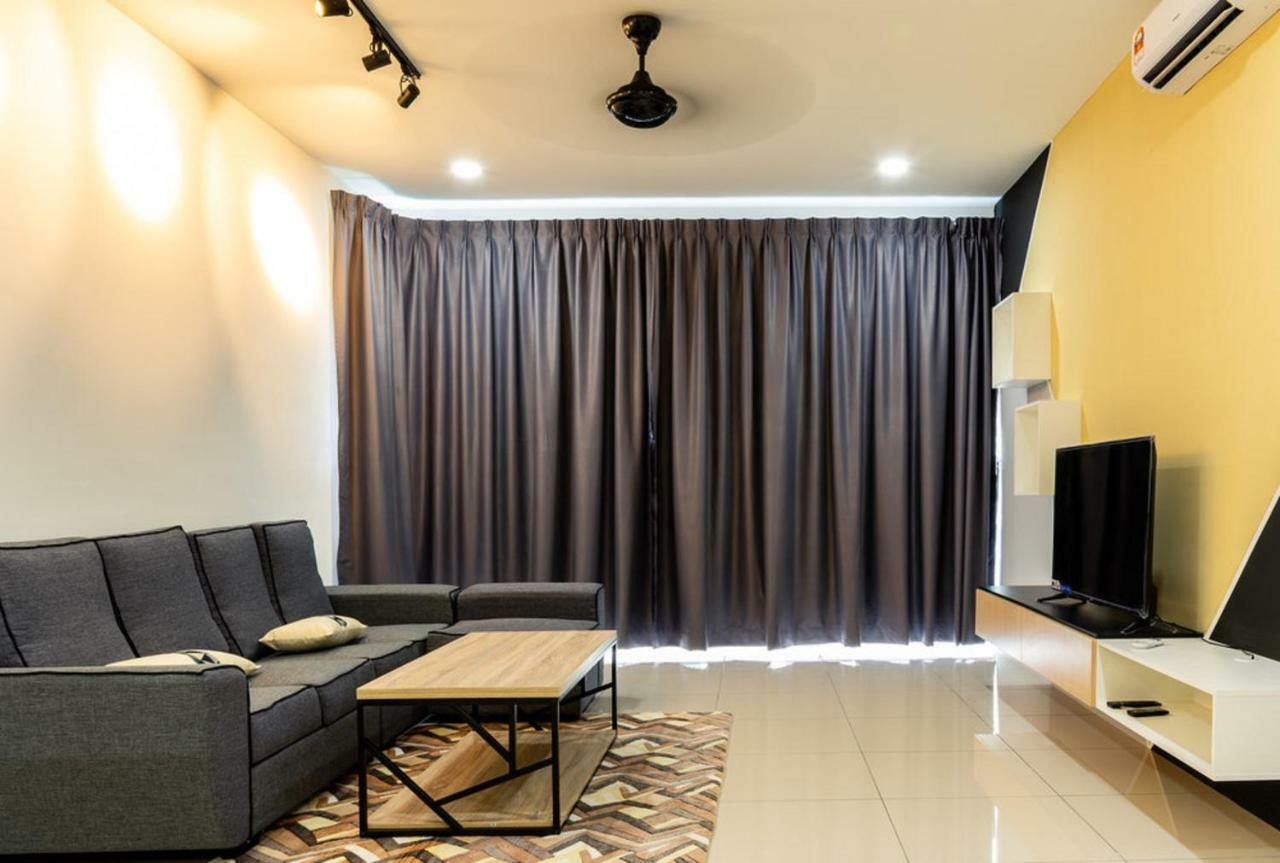 Southwest Designer Suite By D Imperio Homestay Penang Bayan Lepas Zewnętrze zdjęcie